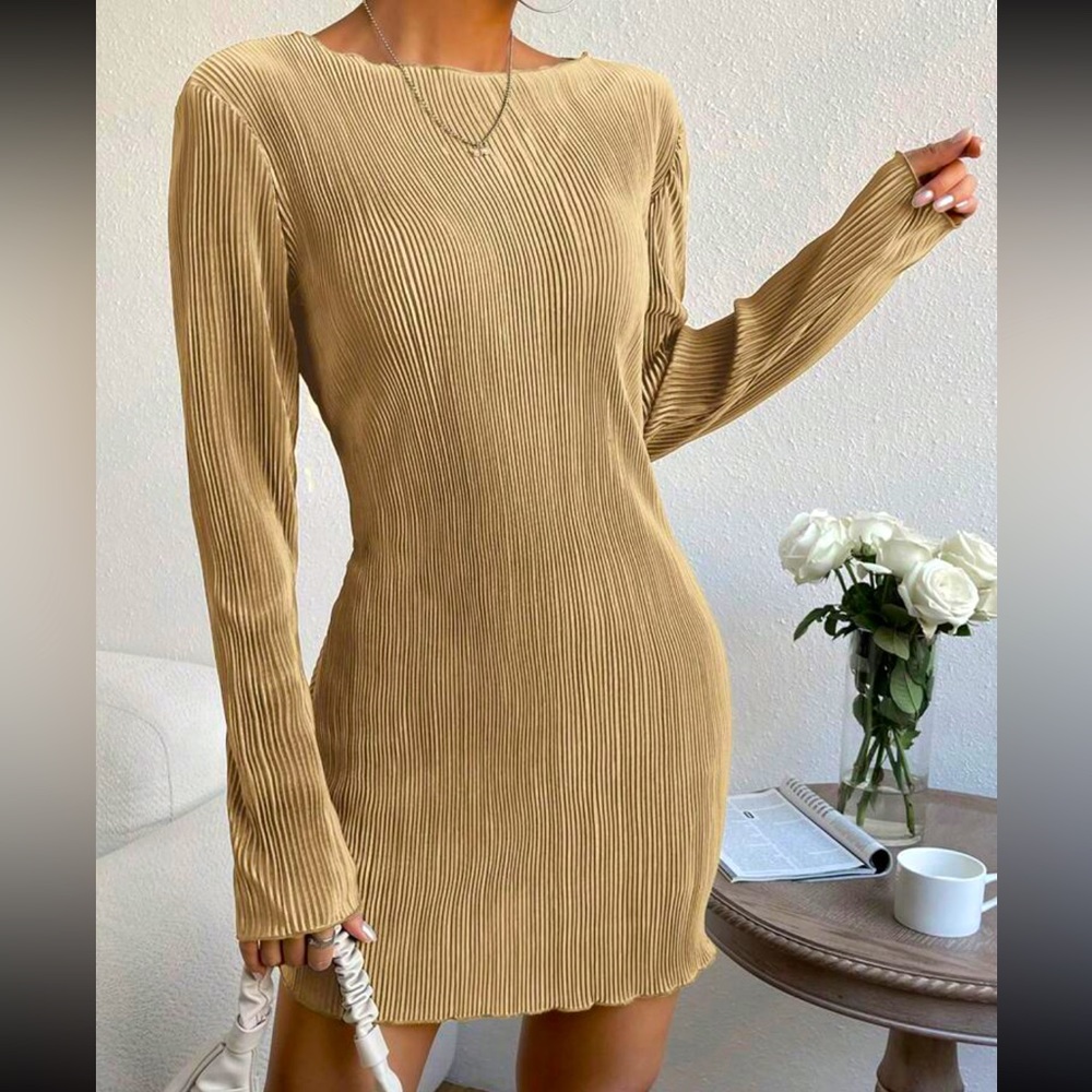 fun simple dress size small